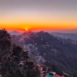 The Ashoka 300mts Walkable From Mall Road 3*, Shimla India